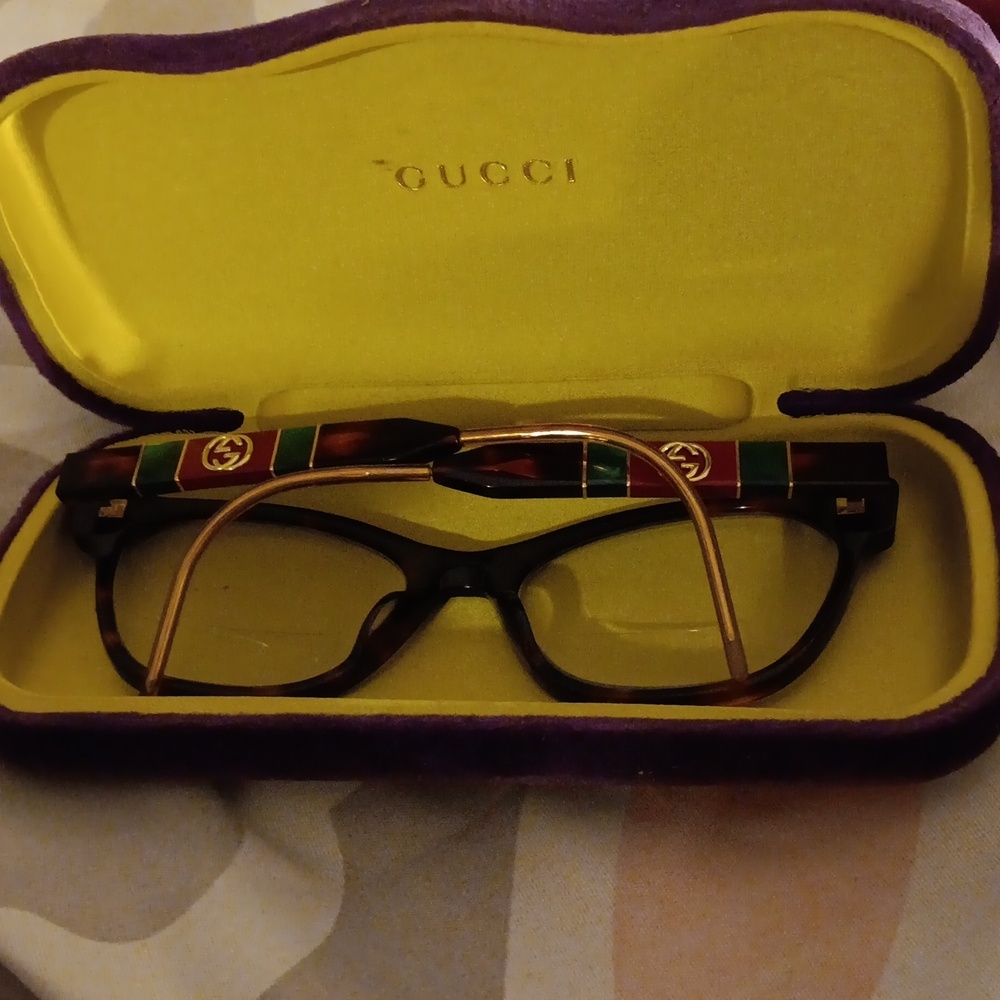 Gucci eye 👀 glasses frames Authentic - Picture 2 of 5
